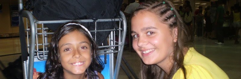 Warm welcome of Hungarian exchange daughter Orsi by her Brazilian host sister